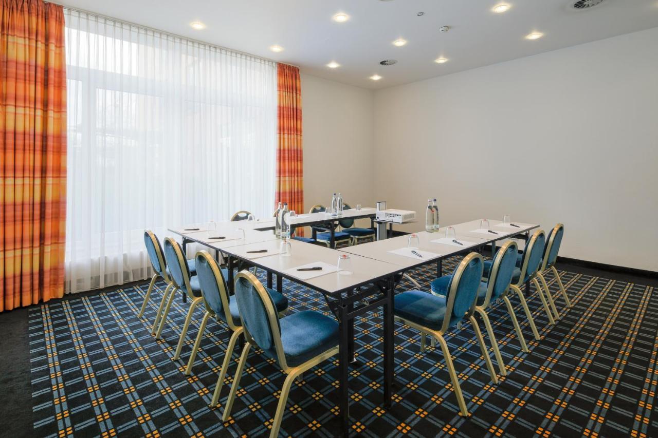 H+ Hotel Koeln Гюрт Екстер'єр фото