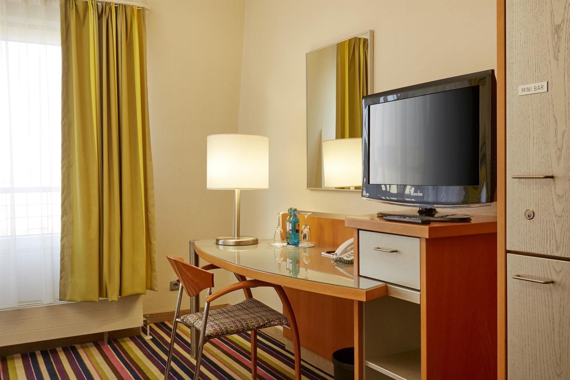 H+ Hotel Koeln Гюрт Екстер'єр фото