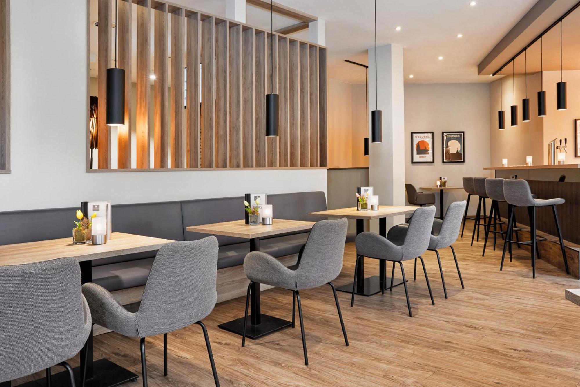H+ Hotel Koeln Гюрт Екстер'єр фото