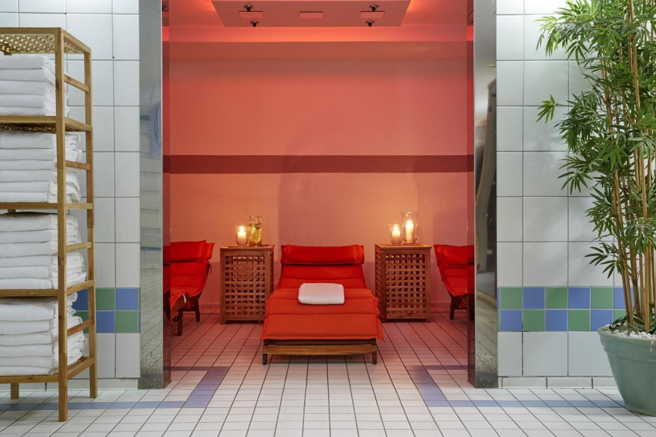 H+ Hotel Koeln Гюрт Екстер'єр фото